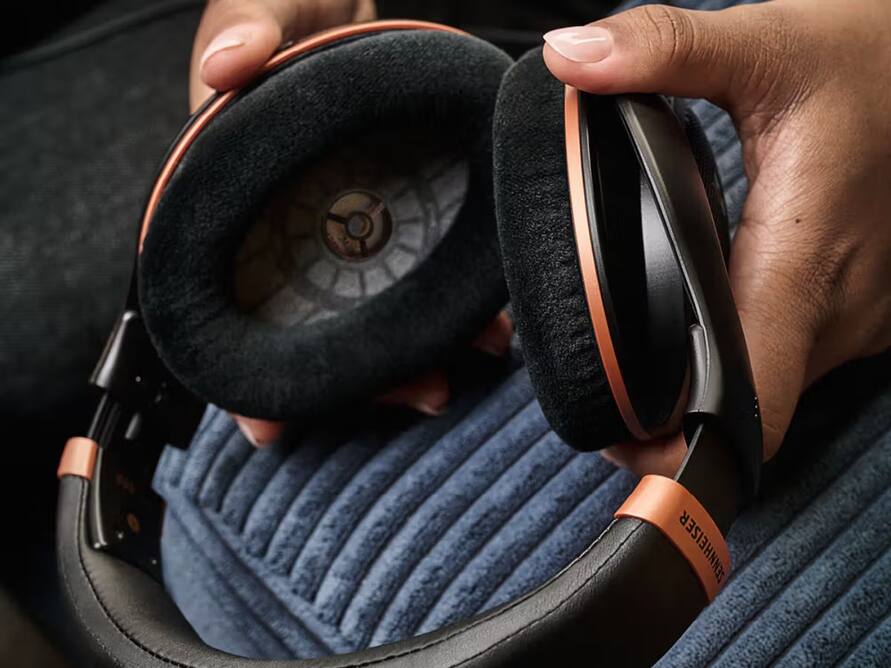 गजब! स्मार्टफोन की कीमत में लॉन्च हुआ हेडफोन Sennheiser HD 505, जानें खासियत