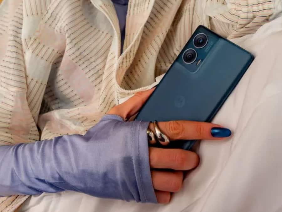 Motorola Edge 60 Pro के लॉन्च से पहले कीमत हुई लीक, जानें कितना होगा दाम Motorola Edge 50 Fusion (1)