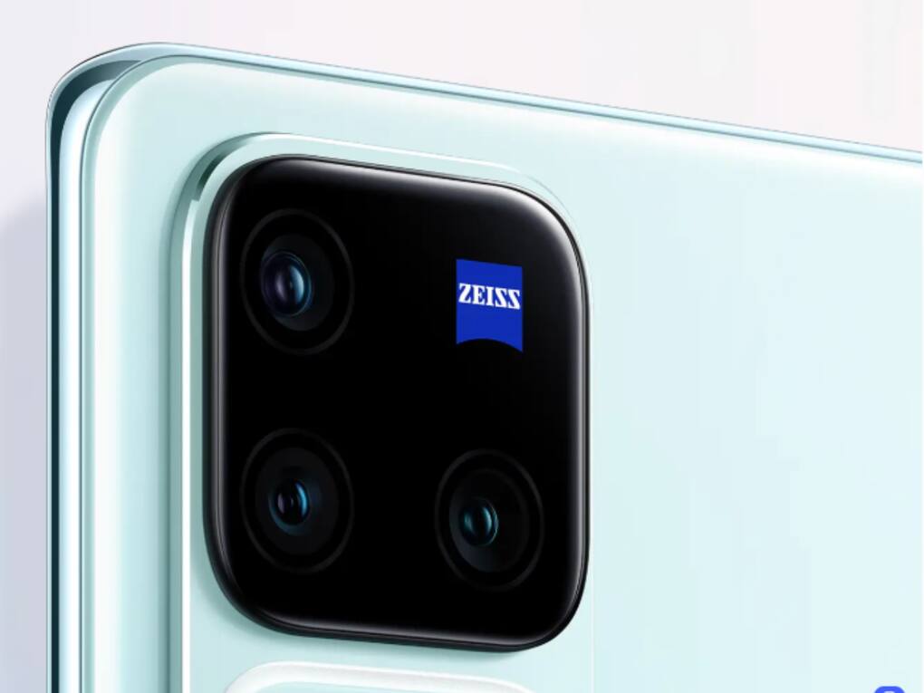 Vivo V30 Pro 5G (1)