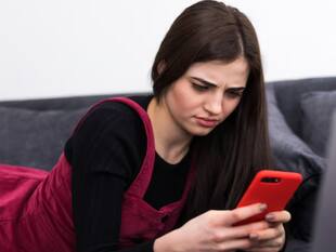 सुपर फास्ट डेटा प्लान होने के बाद भी फोन में स्लो चल रहा इंटरनेट, ऐसे बढ़ाएं स्पीड