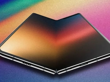 iPhone Fold Could Feature a Punch-Hole and Under-Display Cameras: Check Out Rumoured Display Specifications, Expected Pricing and More