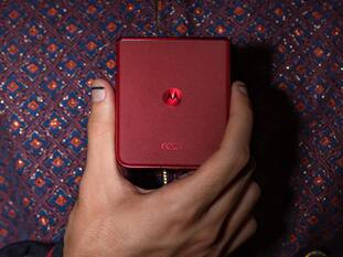 50MP कैमरा और 4700mAh बैटरी वाला Motorola फ्लिप फोन हुआ सस्ता, मिल रहा 10,250 रुपये का भारी डिस्काउंट