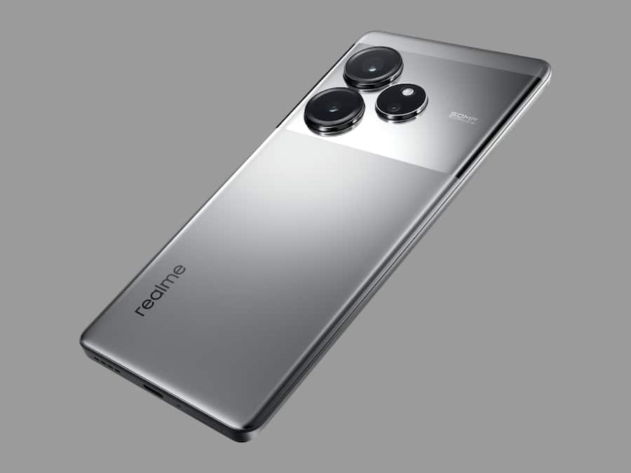 Realme GT 6 5G (4)