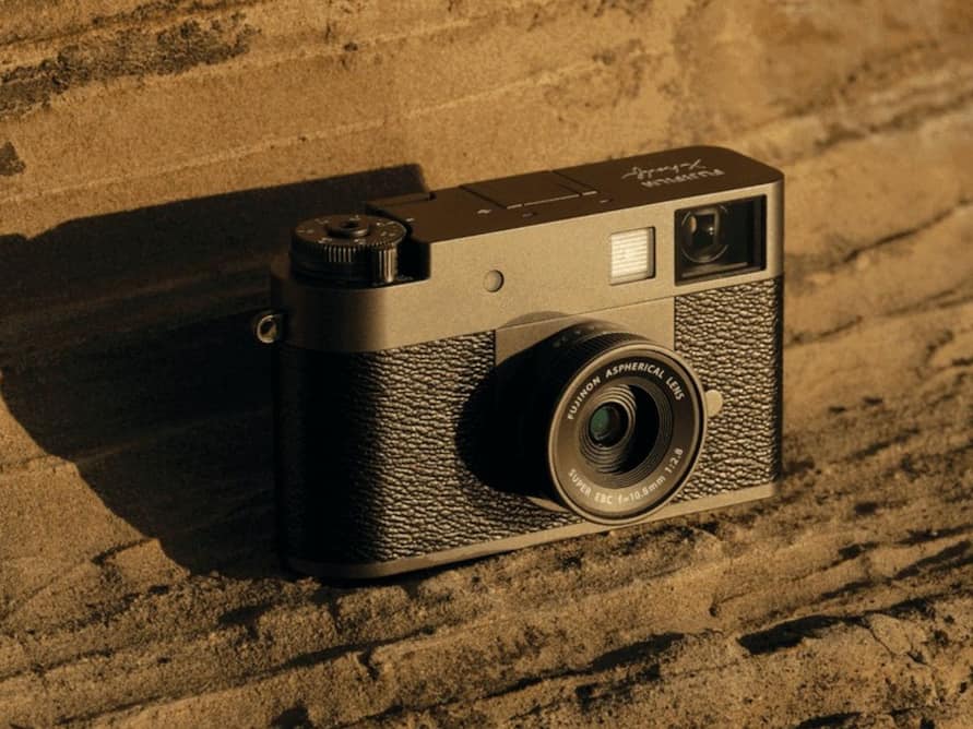 Fujifilm X-HF1 Camera launched in India: Check Out Specifications, Features, Pricing and More