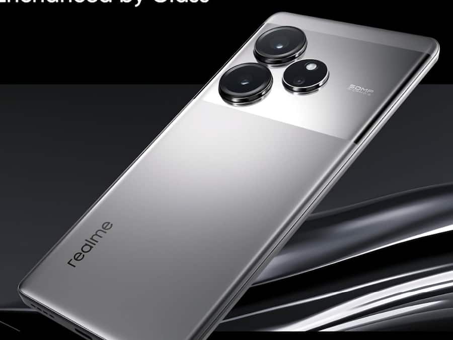 realme-GT-6-1