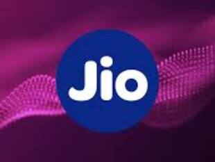 Jio Recharge Plans with Daily 3GB Data, Free SMS, and Unlimited Calling: Check Netflix and Hotstar Benefits, Cloud Storage, and More