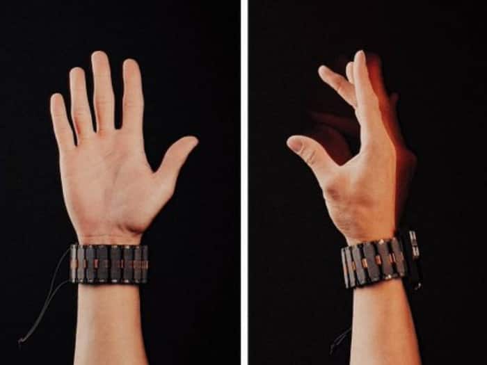 Meta wristband