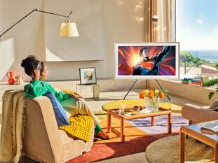 Love Superman? Samsung Partners With DC And Warner Bros To Offer Freebies For You
