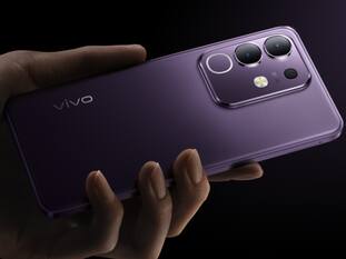 50MP कैमरा और Android 15 वाला Vivo स्मार्टफोन कम दाम में होगा आपका, सिर्फ 716 रुपये महीना देकर लाएं घर