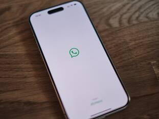 WhatsApp Now Lets You Create AI-Generated Chat Wallpapers: Here’s How To Do It