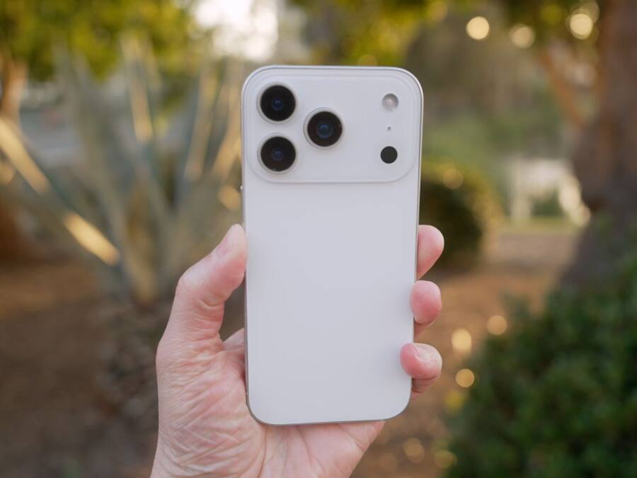 iPhone 17 Pro Apple Track (2)