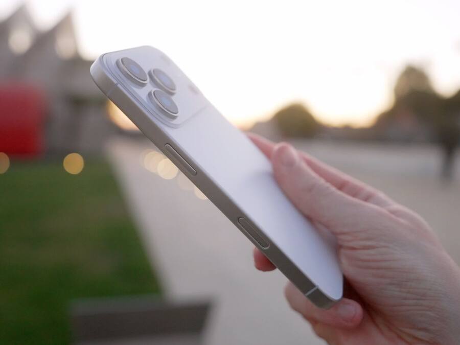 iPhone 17 Pro Apple Track (4)