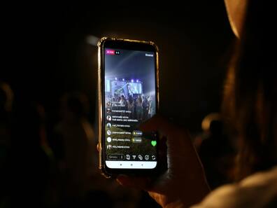 Instagram Limits ‘Live’ Feature To Accounts With Over 1,000 Followers: What It Means For Users