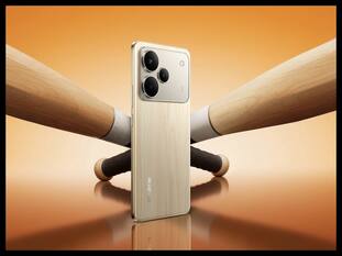 4D Curve+ डिस्प्ले, 7000mAh बैटरी और 50MP फ्रंट कैमरा के साथ Realme P4 Pro 5G ने मारी एंट्री, कीमत 25000 से कम