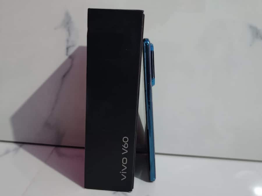 Vivo V60 5G (3)