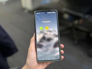 Made In India Arattai vs Meta's WhatsApp: What's Different And Same Between These Two Messenger Apps