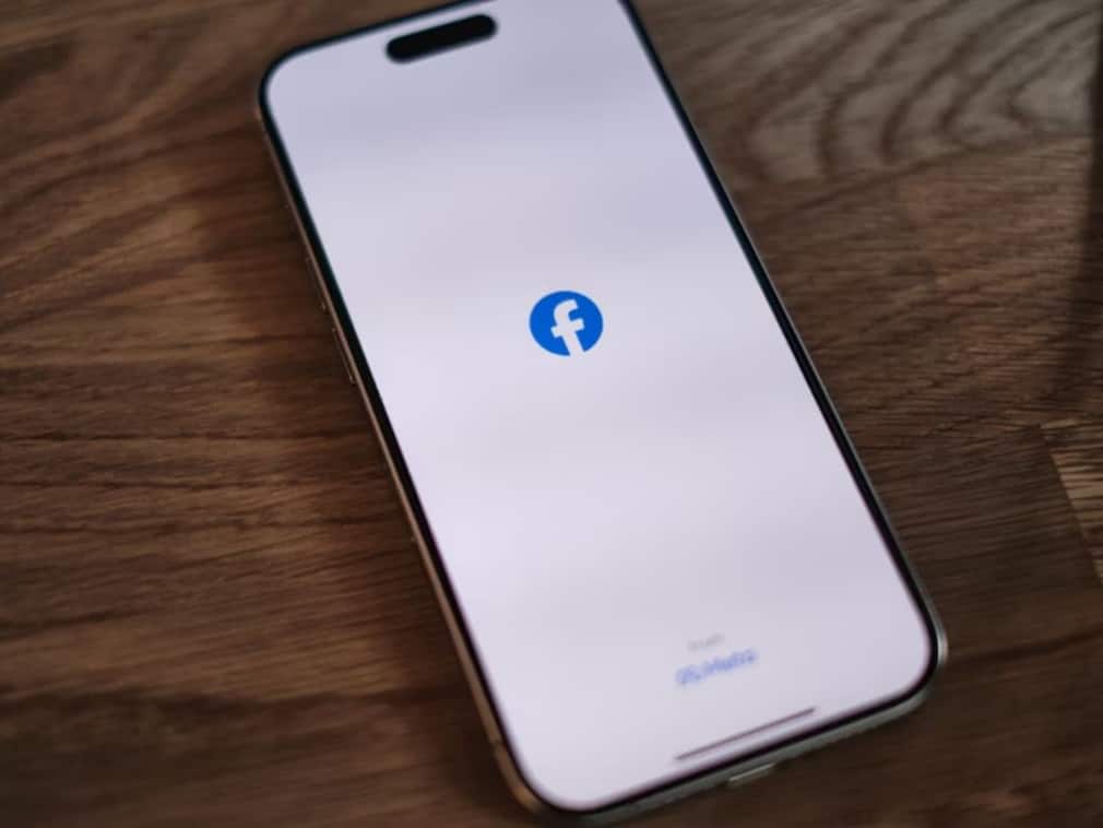 Facebook ने लॉन्च किया कमाल का AI फीचर, यूजर्स को मिलेगा ये बड़ा फायदा