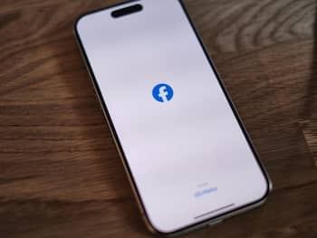 Meta Brings Back Facebook’s Classic Poke With Emojis, Counts, And Streaks