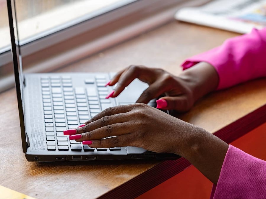 HP-Laptop-255-G9-2024-1