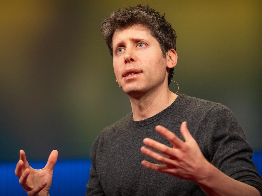 After Praising iPhone Air, Sam Altman Says ChatGPT Should Replace Siri Sam Altman