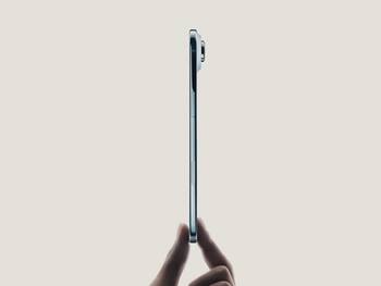 iPhone 17 Pro, iPhone Air Hit By Rare Camera Glitch; Apple Says Fix On The Way