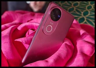 Ultra Slim Quad कर्व्ड डिस्प्ले और 50MP फ्रंट कैमरा वाले Vivo V50 5G पर 13000 का Discount, सेल से पहले सुपर Offer