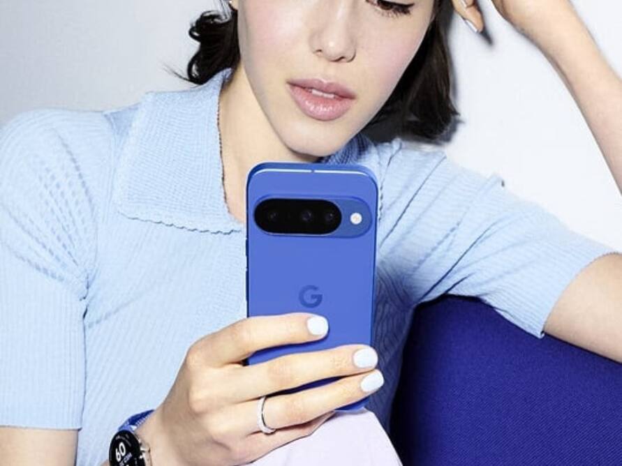 Google Pixel 10 Gets A Big Price Cut On Amazon: Check New LOWEST Price, Offers And More