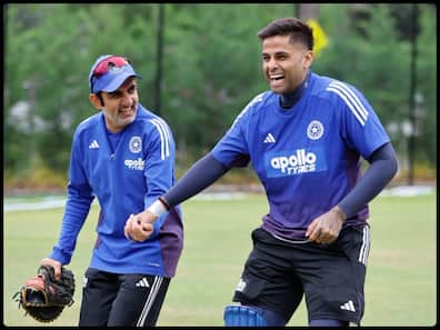 IND vs AUS T20: ऑफिस में मोबाइल फोन पर देखें Live मैच, धांसू तरीका