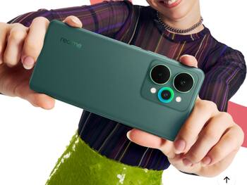 7000mAh बैटरी और 50MP कैमरे वाले Realme 15 Pro 5G पर 5000 का सीधा Discount, दोबारा नहीं मिलेगा खास Offer