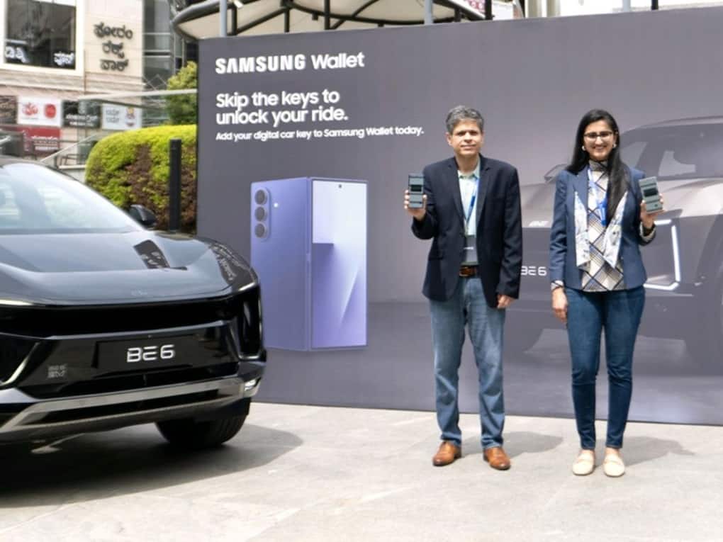 Samsung Wallet Mahindra eSUV