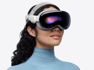 Apple Vision Pro हुआ अपग्रेड, M5 चिप के साथ मिलेगी बड़ी बैटरी, इतनी है कीमत