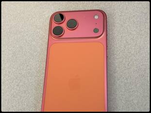 ऑरेंज से पिंक हुआ Apple iPhone 17 Pro Max, यूजर्स हुए परेशान, जानें क्या हो सकती है वजह