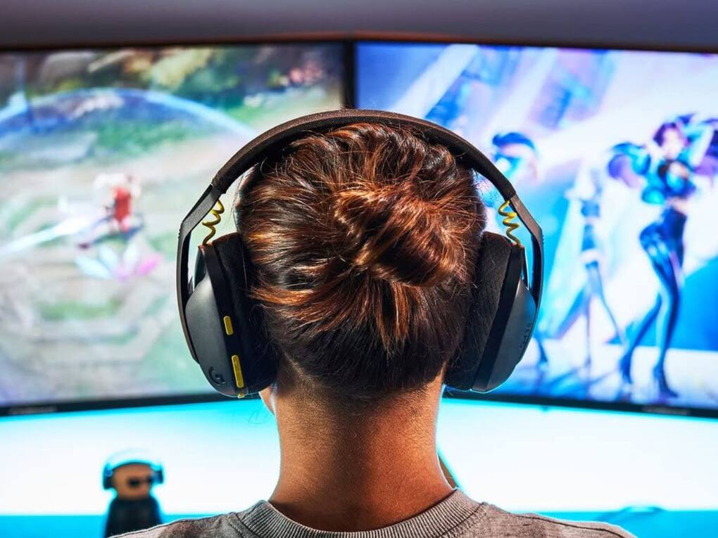 Logitech G435