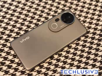 Curved डिस्प्ले, 50MP कैमरा और 5500mAh बैटरी वाले Vivo T4 Ultra 5G पर 3700 का फ्लैट Discount, Flipkart की सुनहरी डील