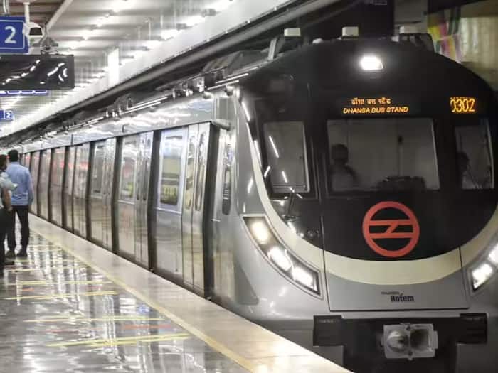 Delhi metro