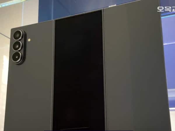 Samsung Galaxy Z TriFold First Look: Triple-Fold Design, Dual Hinges, and Innovative Foldable Features Revealed