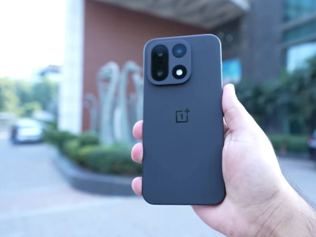 OnePlus 15 One Month Review: Not Quite The ‘Flagship Killer!’