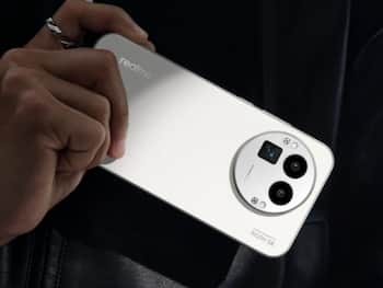 200MP कैमरा और 7000mAh बैटरी वाला Realme फोन हुआ 5000 रुपये सस्ता, अभी लपकें बंपर Deal