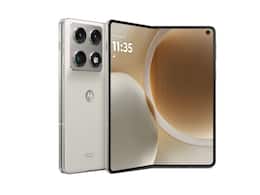 Motorola’s First Book-Style Foldable Leaks