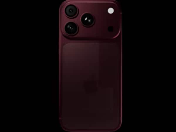 iPhone 18 Pro vs iPhone 18 Pro Max Leaks: AI, camera, and design secrets revealed