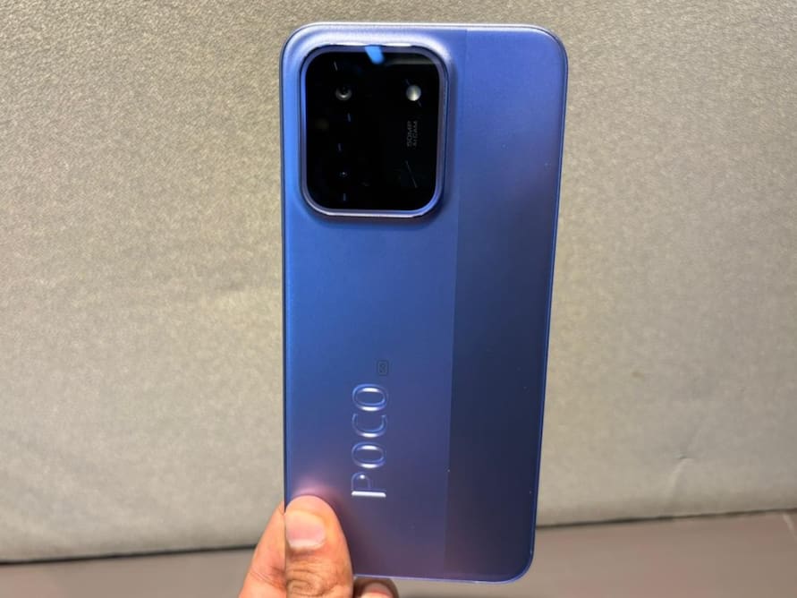 6000mAh बैटरी वाले POCO फोन को सस्ते में लाएं घर, बस हर महीने करने होंगे 529 रुपये Pay