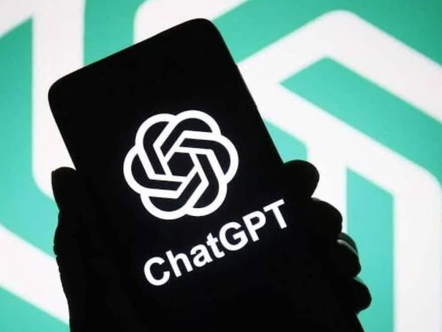 ChatGPT Down: यूजर्स के लिए दोबारा एक्टिव हुआ चैटबॉट, कई घंटे ठप रही थी सेवाएं