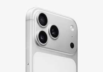 iPhone 18 Pro Max की कीमत, डिस्प्ले, कैमरा, चिप सब लीक, 2026 में मारेगा एंट्री!