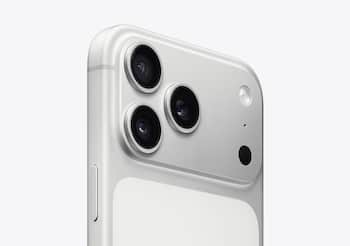iPhone 18 Pro Max की कीमत, डिस्प्ले, कैमरा, चिप सब लीक, 2026 में मारेगा एंट्री!