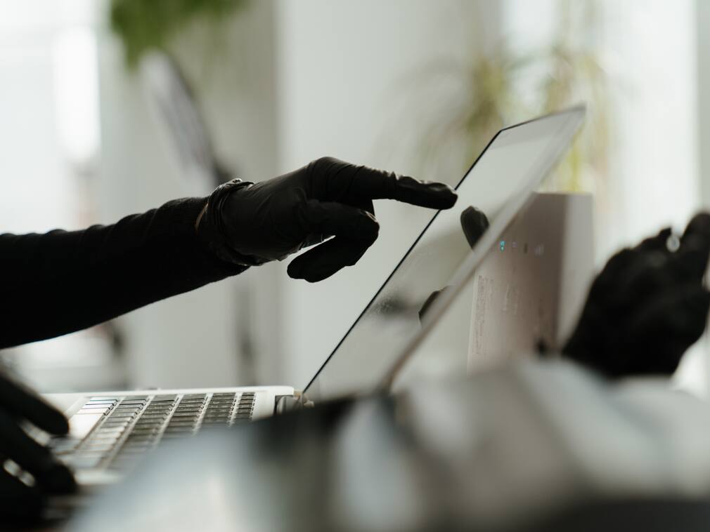 Viral WhatsApp message promising free laptop for students is a scam: Here’s the truth