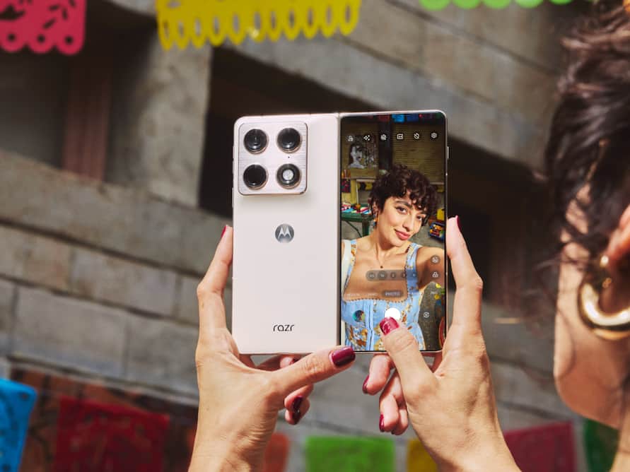 Motorola Razr Fold announced at MWC 2026: The FIRST book-style foldable by the company, check specs