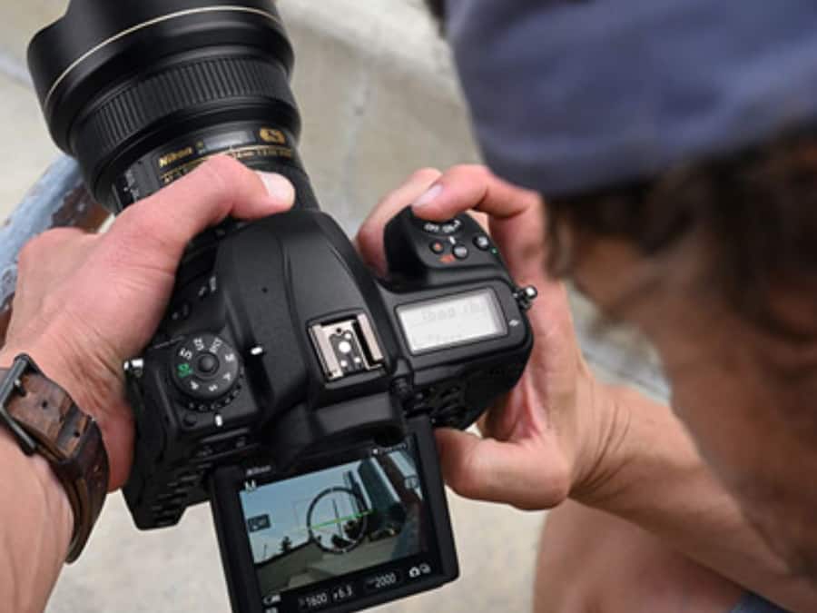 Nikon D780 DSLR Body with 24-120mm VR