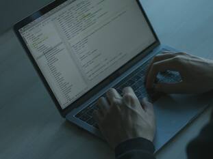 बड़े काम के हैं ये खास AI Tools, घंटों के काम को मिनटों में कर देंगे पूरा