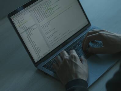 बड़े काम के हैं ये खास AI Tools, घंटों के काम को मिनटों में कर देंगे पूरा