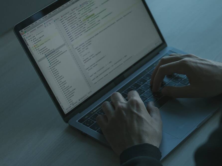 बड़े काम के हैं ये खास AI Tools, घंटों के काम को मिनटों में कर देंगे पूरा